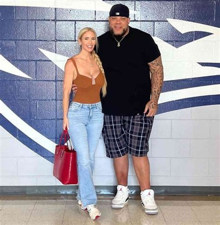 Rheya Spigner Bio, Wiki, Age, Family, Husband, KCCI 8 News, Salary and Net Worth