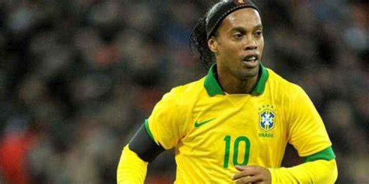
Ronaldinho Net Worth: What is the Ballon d’Or Winner’s Wealth? 