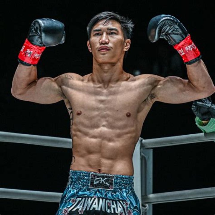 Saenchai Height, Weight, Net Worth, Age, Wiki, Who, Instagram, Biography
