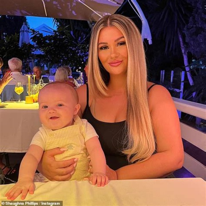 Shaughna Phillips Baby Daddy: Who Is She Dating Now? Love Island Star Pregnancy Update