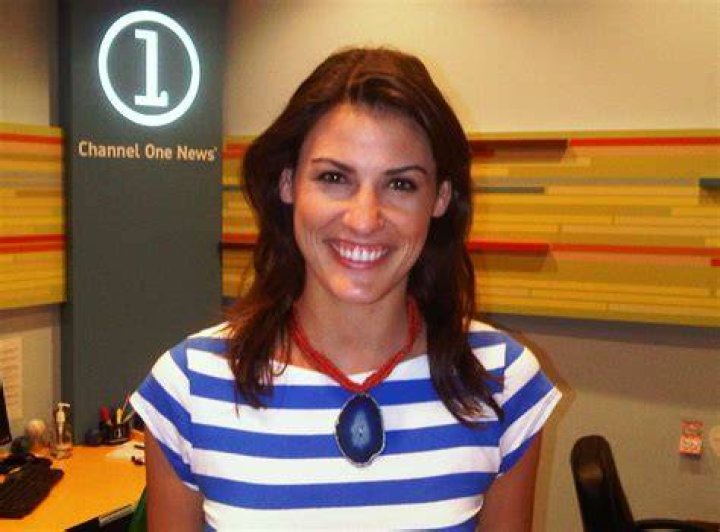 
Shelby Holliday Height, Weight, Net Worth, Age, Birthday, Wikipedia, Who, Nationality, Biography 