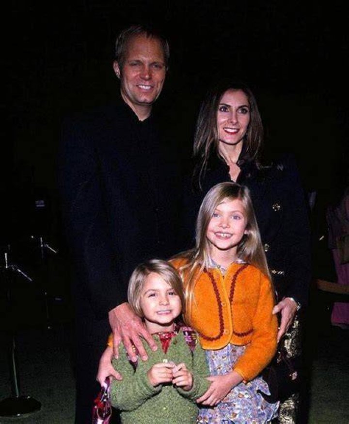 
Taylor Momsen Parents | Ethnicity, Height, Parents, Education, Career 