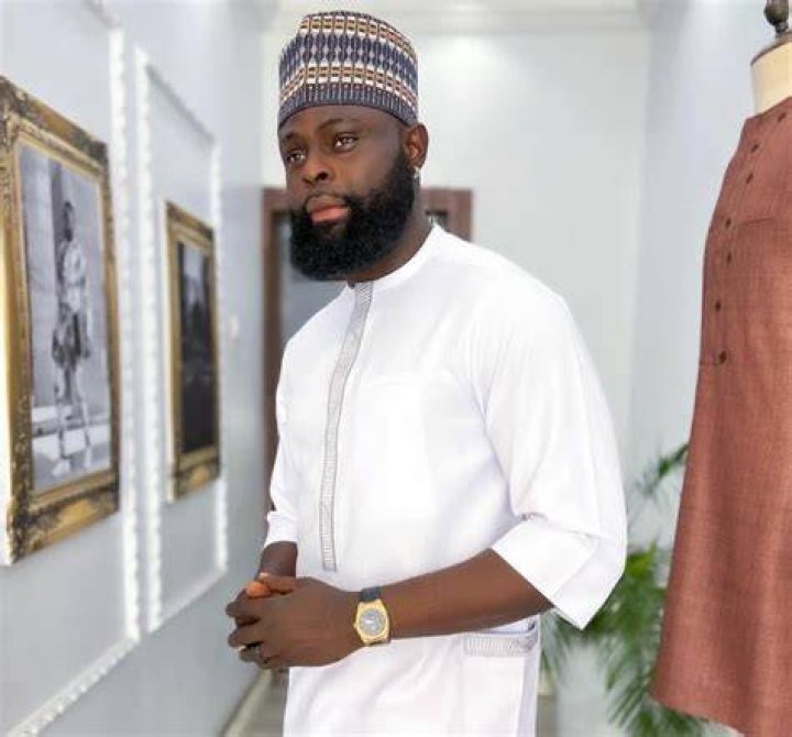 
The Urge To Go Naked Among Ladies Is Becoming Like Madness – Yomi Casual Laments 
