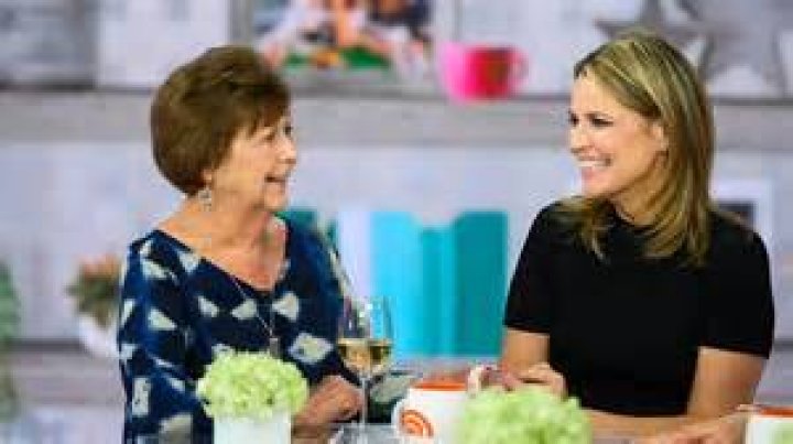 
Tina Arena Took Her Older Sister Nancy Arena To A Red Carpet Appearance As A Date 