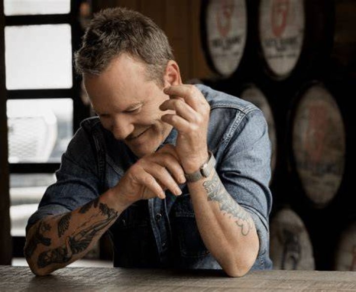 Tony Dalton: dating, net worth, tattoos, smoking & body facts