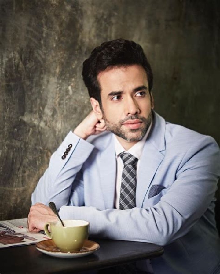 
Tusshar Kapoor Height, Weight, Net Worth, Age, Birthday, Wikipedia, Who, Instagram, Biography 