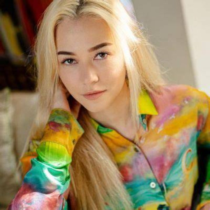 Vanida Golten Height, Weight, Net Worth, Age, Birthday, Wikipedia, Who, Nationality, Biography