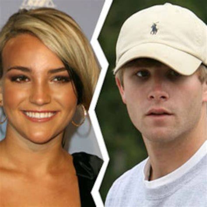 What Happened To Jamie Lynn Spears Pregnancy? Baby Daddy Casey Aldridge Now