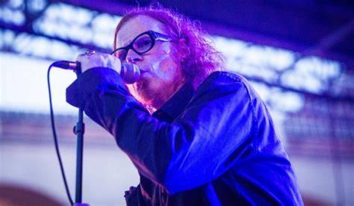 What Happened To Mark Lanegan’s Teeth? Lead Singer For Screaming Trees Dies At 57