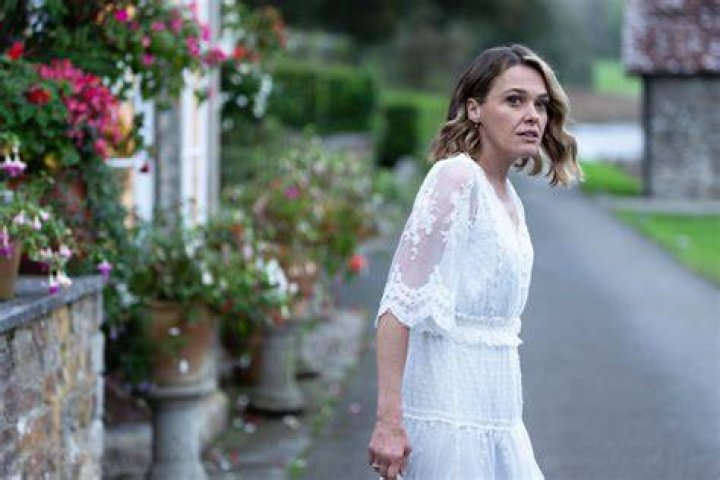 What Illness Does Sally Bretton Have? Death In Paradise Actress’s Health Update In 2022