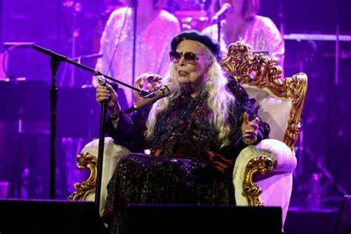 Whats Wrong With Singer Joni Mitchell? Illness Explained And Update 2022 On Her Health Condition