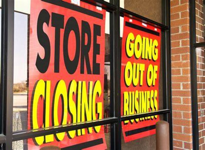 
Which grocery stores are closing right now? 