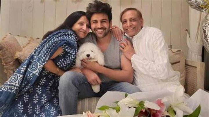 Who are Kartik Aaryans Parents? Kartik Aaryan Biography, Parents Name, Nationality and More