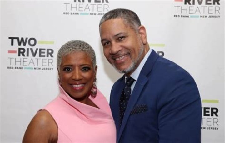 Who Is American Singer Marva Hicks’ Husband Akwasi Taha?