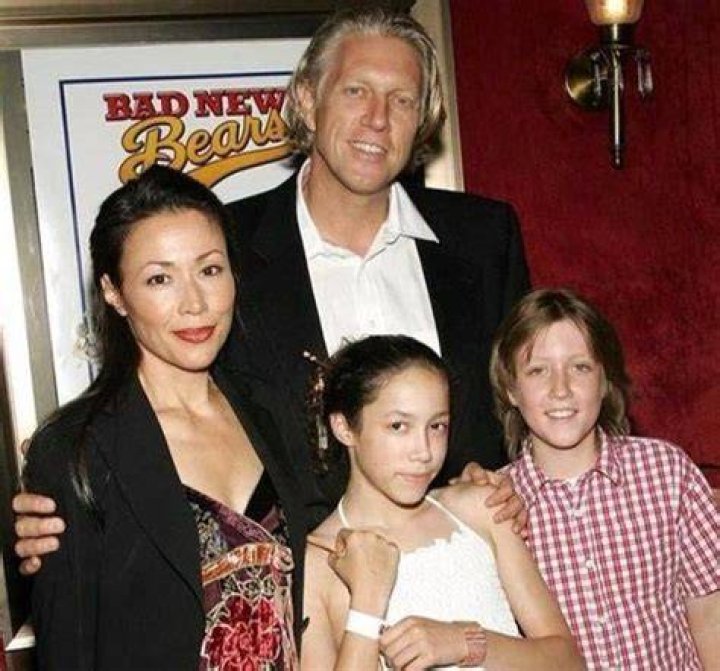 
Who is Ann Curry from “The Today Show”, and Husband Brian Ross? Wiki, Net Worth, Salary, Wedding, Daughter, News 