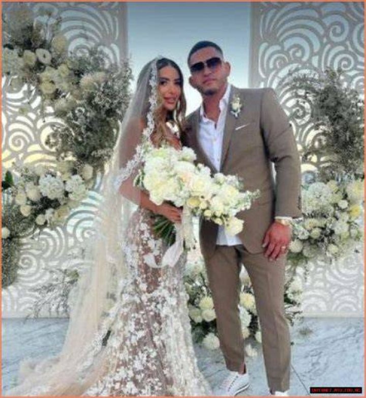 Who Is Anthony Pettis Stunning Girlfriend Lisette Gadzuric? Are They Getting Married? Meet Their Baby On Instagram