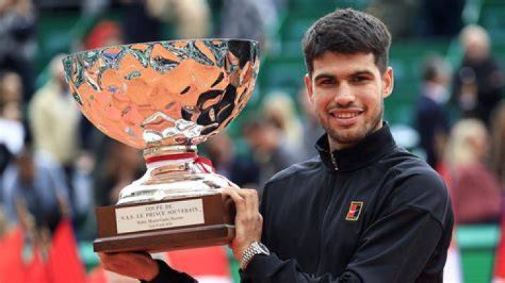 Who is Carlos Bocanegra? See Net-worth, Quote, Awards, Fact, Wiki