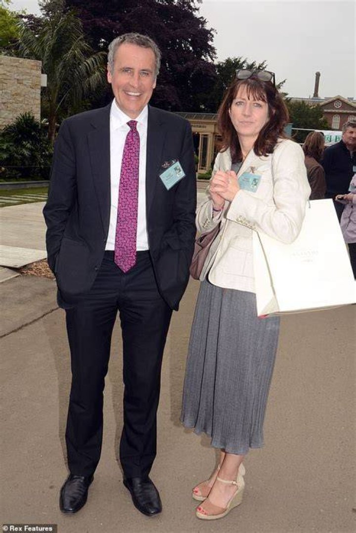 
Who Is Dermot Murnaghan Wife Maria Keegan? How Many Children Does Sky News Presenter Have? 
