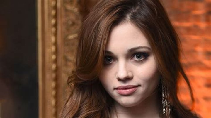 
Who Is India Eisley? The Actress Who Plays Fauna In ‘I Am The Night’ 