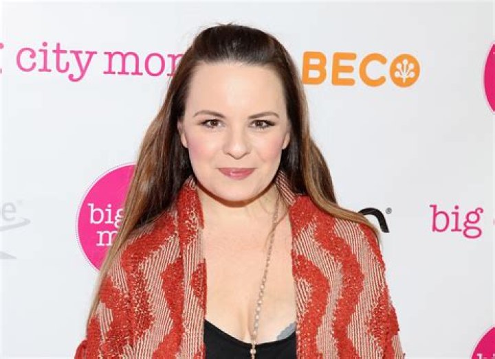 
Who Is Jenna Von oÿ? Actress Ethnicity And Family: How Old Is She? 