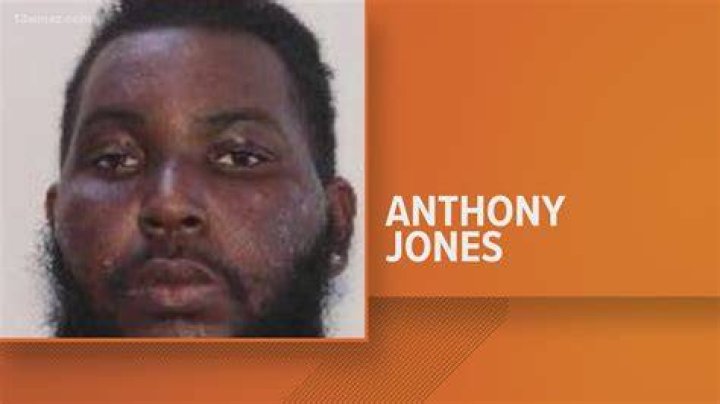Who Is Jeremy Jones Murder Suspect? Justin Peoples Killer – Was Girlfriend Christine Garner An Accomplice?