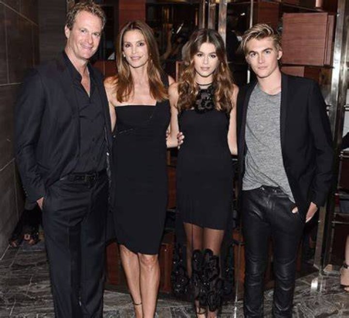 
Who Is Lark Skov? Niece Of Cindy Crawford 
