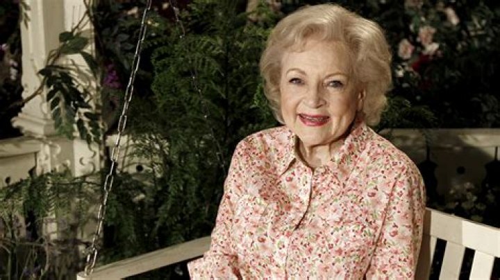 
Who Is Sarah Ludden, Allen Ludden’s Daughter and Betty White’s Step-Daughter? 
