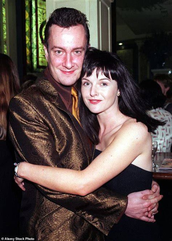 
Who Is Stephen Tompkinson Wife? Is The Actor Married To Long-time Partner Elaine Young? 