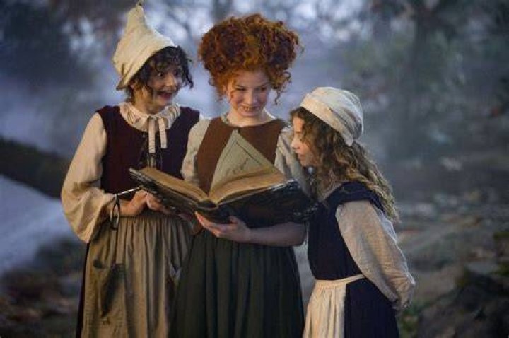 
Will There Be a ‘Hocus Pocus 3’ ? What the Cast Has Said About Another Sequel 