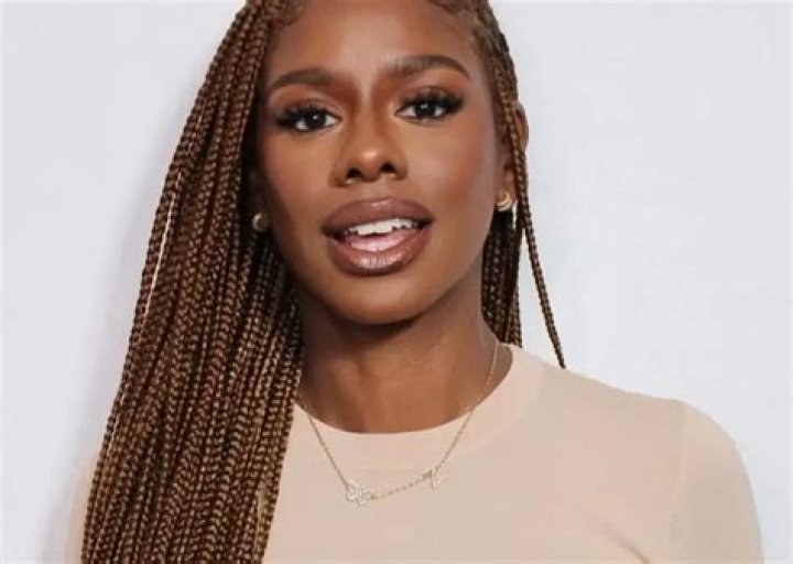 
Zeze Millz Height, Weight, Net Worth, Age, Birthday, Wikipedia, Who, Nationality, Biography 